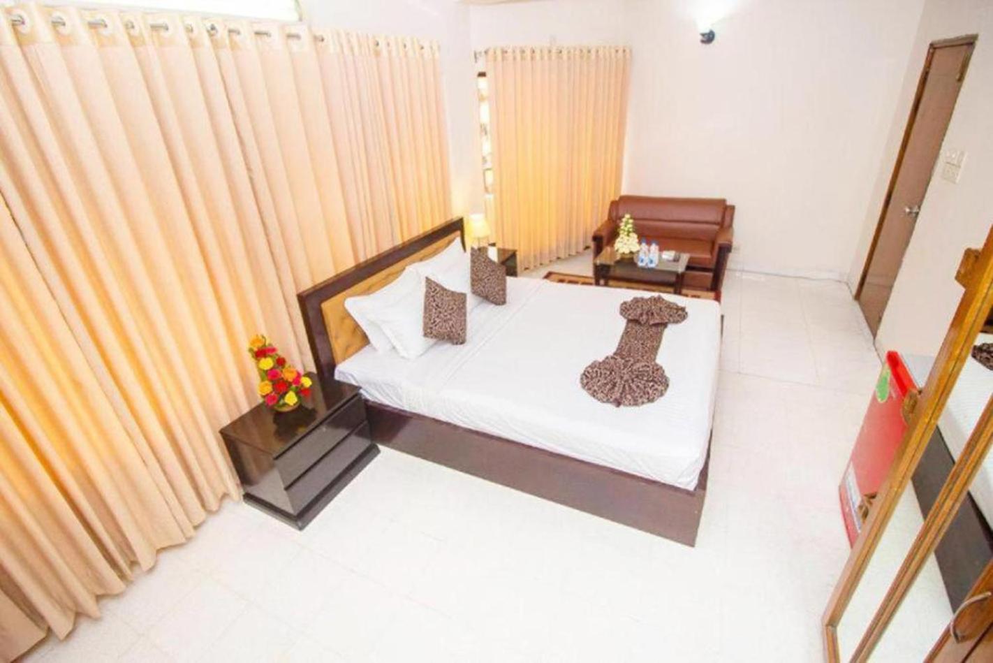 Hotel Suite Palace Baridhara ธากา ภายนอก รูปภาพ