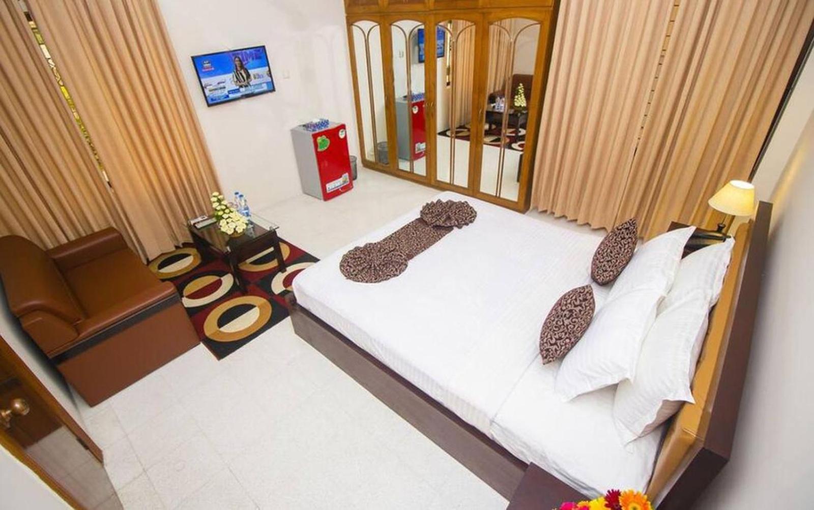 Hotel Suite Palace Baridhara ธากา ภายนอก รูปภาพ